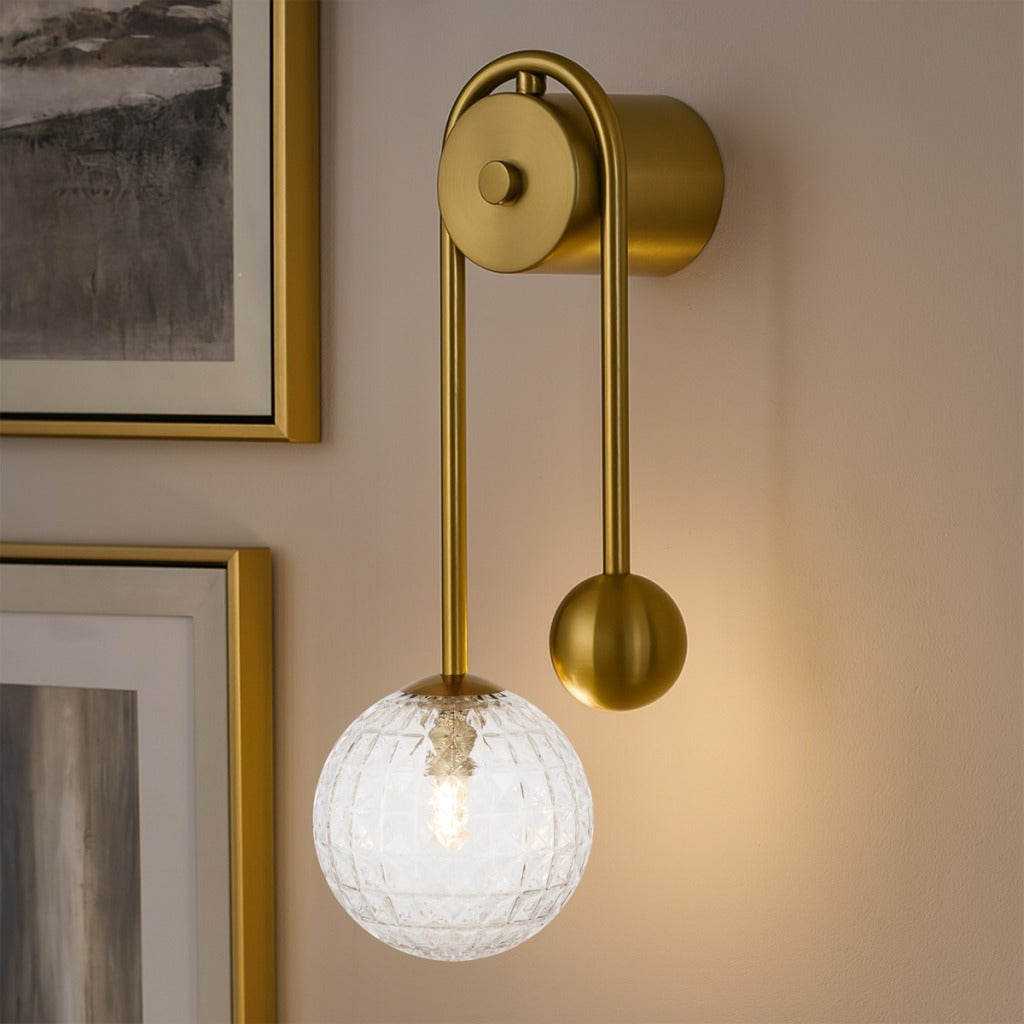 FELTON ARM WALL LIGHT ANTIQUE GOLD
