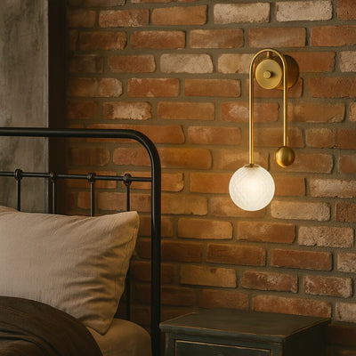 FELTON ARM WALL LIGHT ANTIQUE GOLD