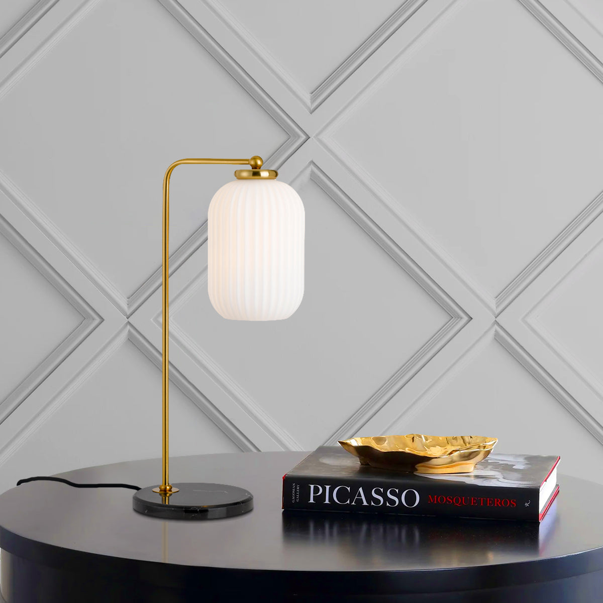 LARK TABLE LAMP