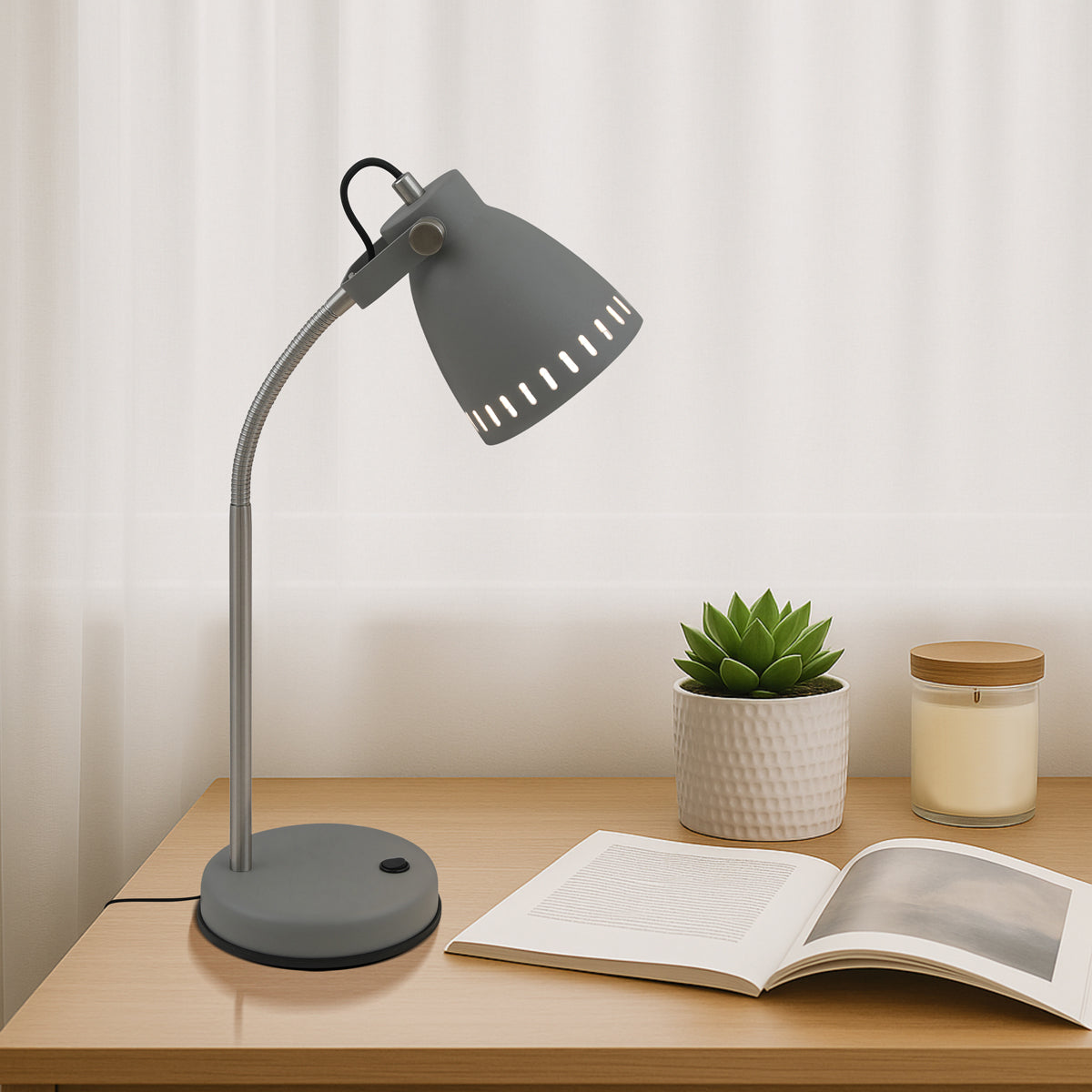 NOVA TABLE LAMP