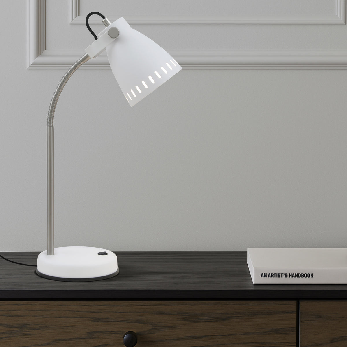 NOVA TABLE LAMP