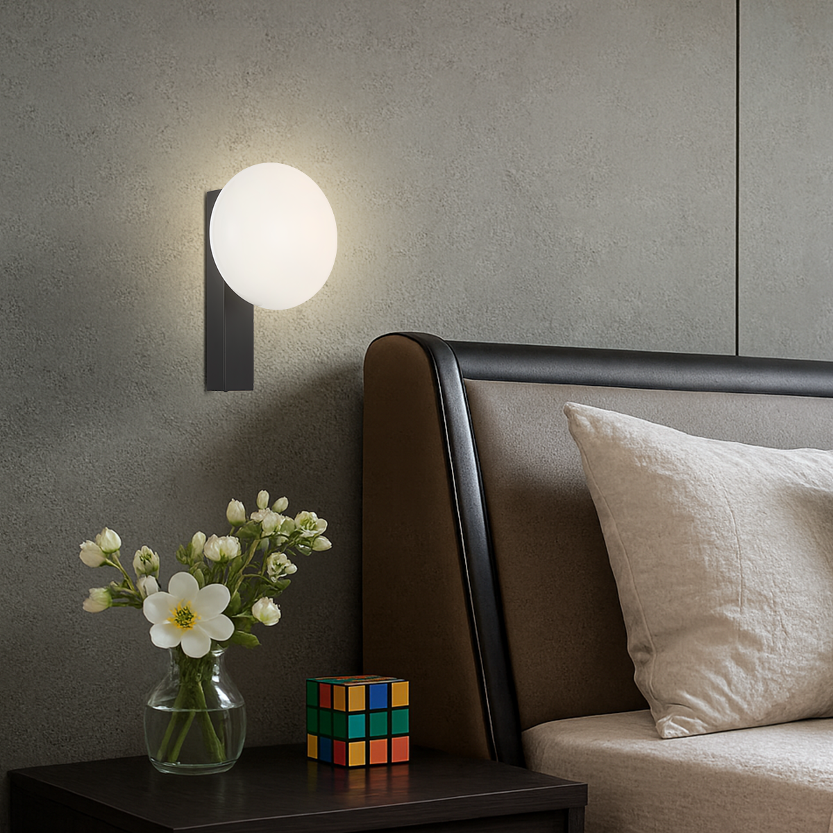 SKYLA TOUCH WALL LIGHT